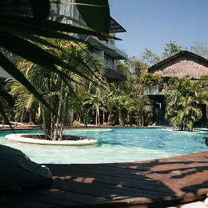 https://xperience-tulum-passion-77780.tulum-hotels.net
